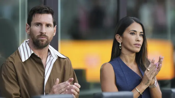antonela roccuzzo Antonela Roccuzzo: Sosok di Balik Dukungan Lionel Messi di… antonela roccuzzo - ilustrasi berita Antonela Roccuzzo: Sosok di Balik Dukungan Lionel Messi di Piala Dunia 2026