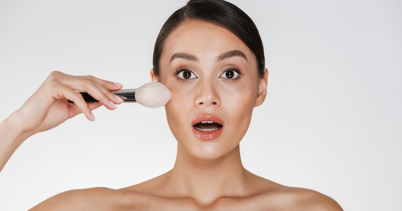 cushion ceramide - ilustrasi berita 5 Cushion Ceramide yang Merawat Skin Barrier dan Hasilkan Tampilan Flawless