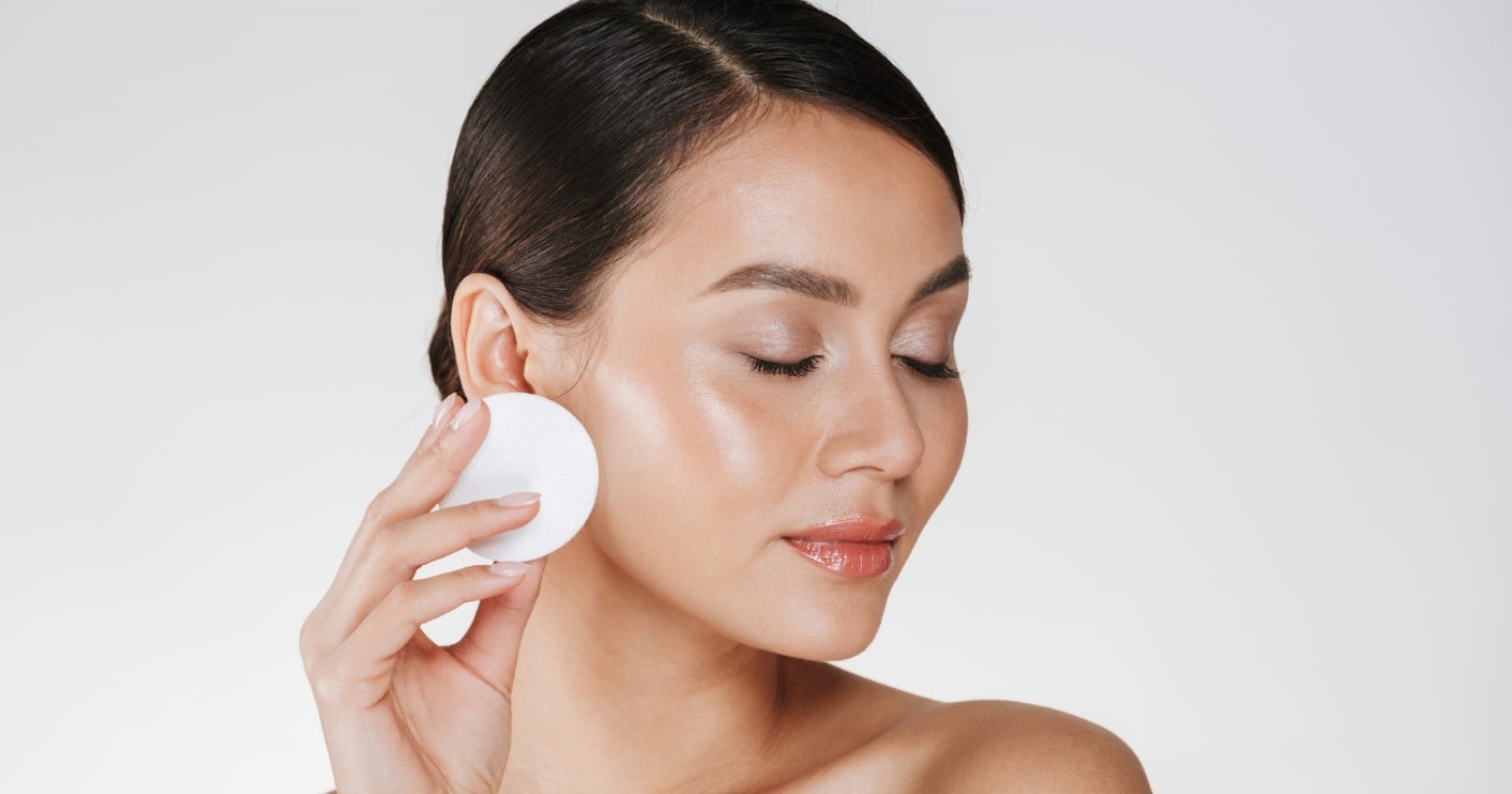 cushion tahan keringat Cushion Tahan Keringat: 3 Pilihan Waterproof dari… cushion tahan keringat - ilustrasi berita Cushion Tahan Keringat: 3 Pilihan Waterproof dari O.TWO.O, Glad2Glow, Bioaqua