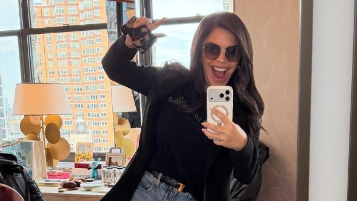 jaket lululemon - ilustrasi berita Lauren Sanchez Pamer Gaya Berani dengan Jaket Lululemon Terbuka di Sydney