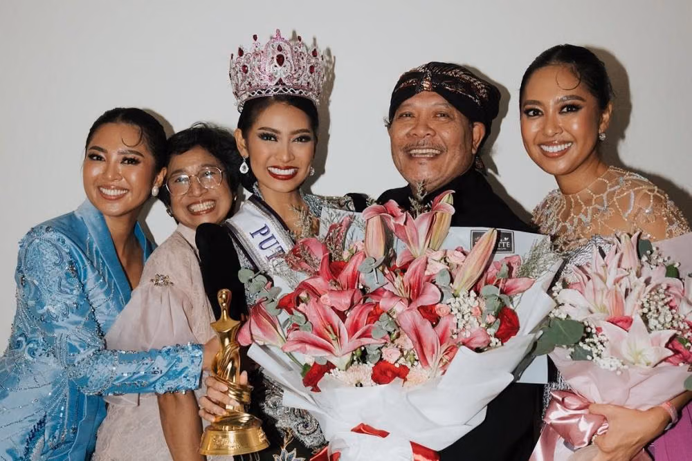 keluarga agnes rahajeng Mengenal Keluarga Agnes Rahajeng: Jejak Multikultural… keluarga agnes rahajeng - ilustrasi berita Mengenal Keluarga Agnes Rahajeng: Jejak Multikultural dan Gerakan Fesyen…
