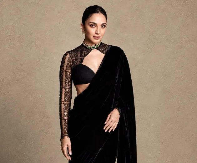 penampilan kiara advani Manish Malhotra Bicara Pengalaman Merancang Penampilan… penampilan kiara advani - ilustrasi berita Manish Malhotra Bicara Pengalaman Merancang Penampilan Kiara Advani untuk…