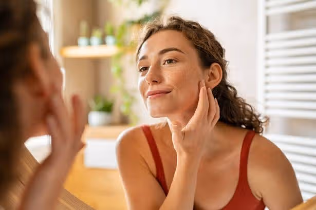 diskon liz earle - ilustrasi berita Diskon Liz Earle: Hemat hingga £125 dengan Harga Sekitar £7 per Produk, Wewangian…